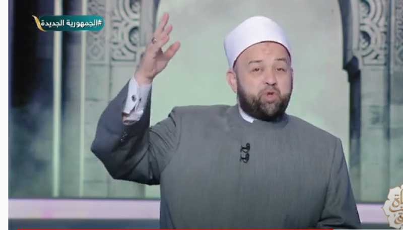 هل هناك فضل لسماع المدائح النبوية؟.. داعية يجيب