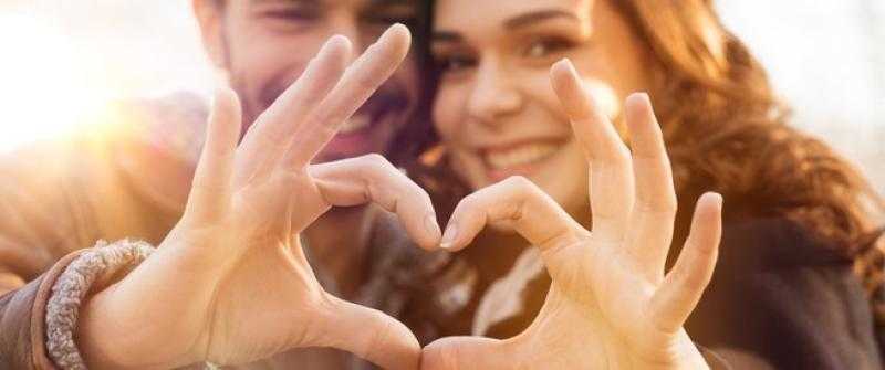 ما الغدة المسئولة عن إعجاب شخص بآخر؟.. شاهد المفاجأة