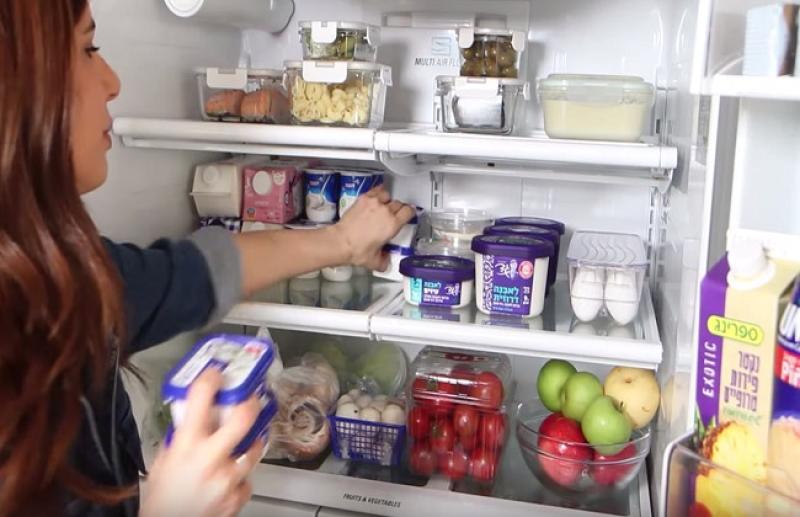 احذري هذه الأمور عن تخزين الطعام بالثلاجة «فيديو»