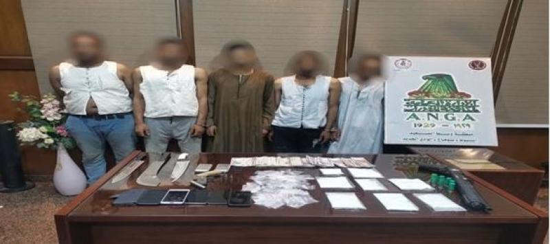 سقوط 6 عناصر إجرامية بعد تبادل إطلاق النار مع الشرطة بسوهاج