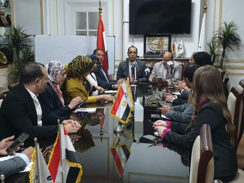 جانب من الندوة