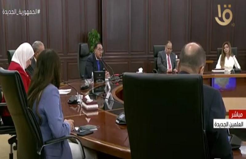 رئيس الوزراء: «دعم المواطن بـ 100 جنيه على البطاقات التموينية مش هياكل من الرصيد»