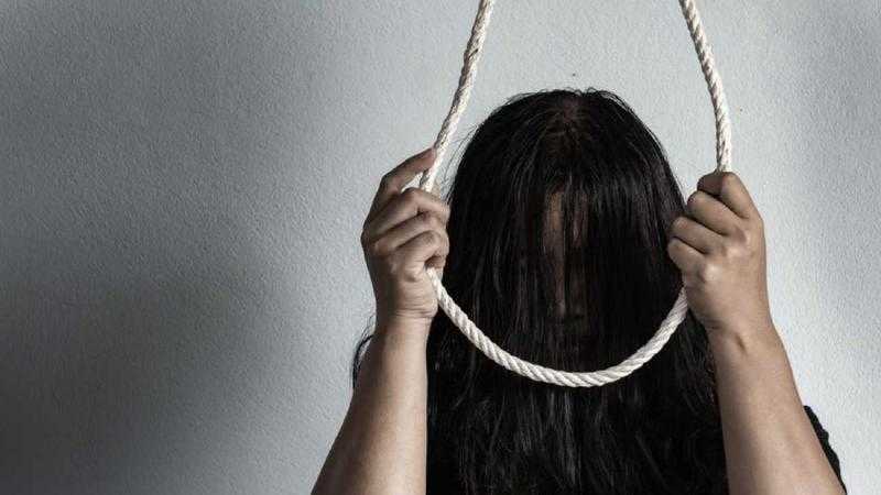 الأبيض كان كفنها بدل فستانها.. انتحار فتاة في الفيوم عقب فشلها في تجهيز نفسها للزواج