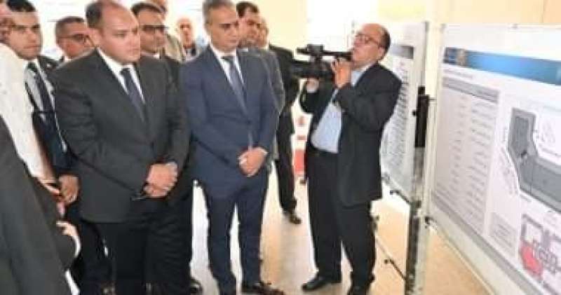 وزير الصناعة 