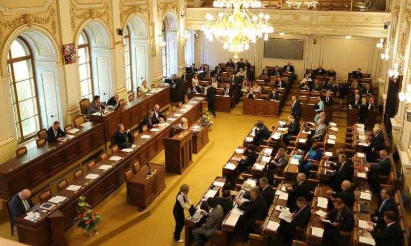 البرلمان التشيكي يوافق على انضمام السويد وفنلندا إلى الناتو