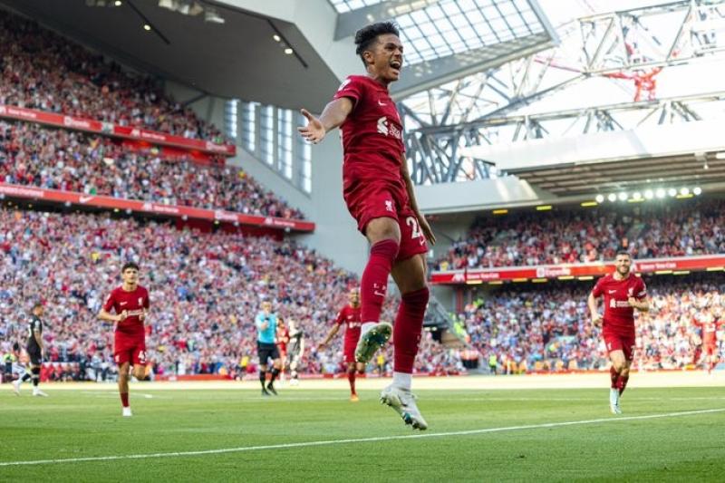 «في وجود صلاح».. ليفربول يحقق فوزًا تاريخيًا على بورنموث بـ9 أهداف