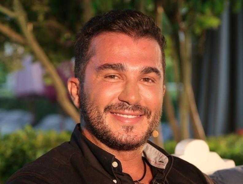 جورج الراسي يودع والدته قبل رحيله مباشرة في فيديو مؤثر