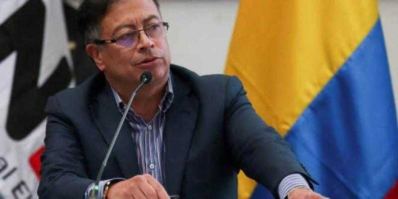 رئيس كولومبيا يحذر من احتمالية انقراض الجنس البشري