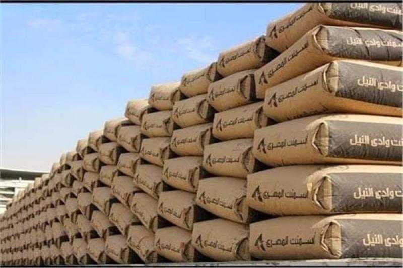 ضبط 5 أطنان أسمنت قبل بيعها بالسوق السوداء في الشرقية