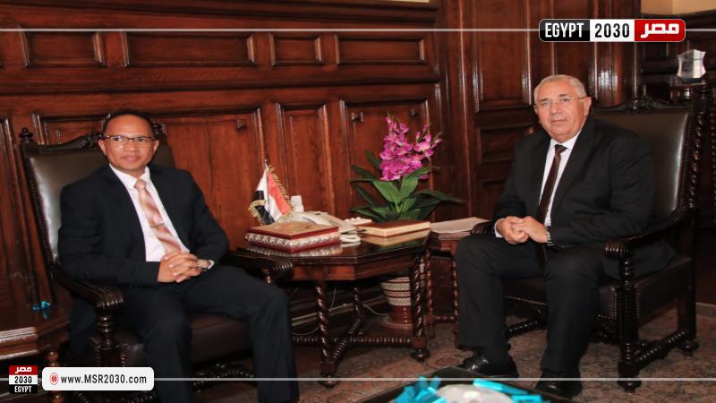 وزير الزراعة يبحث مع وزير المياه بمدغشقر تعزيز سبل التعاون والاستفادة من التجربة المصرية في الزراعة 