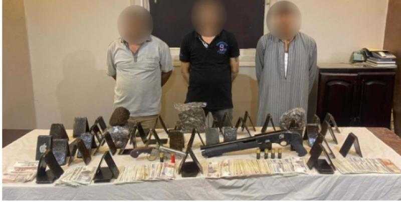 الأمن العام يداهم وكر إجرامي تديره عناصر خطرة في المنوفية