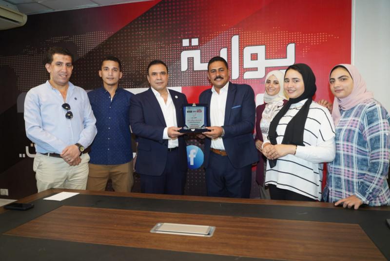 بوابة «مصر 2030» تكرم المهندس مدحت بركات رئيس حزب أبناء مصر 