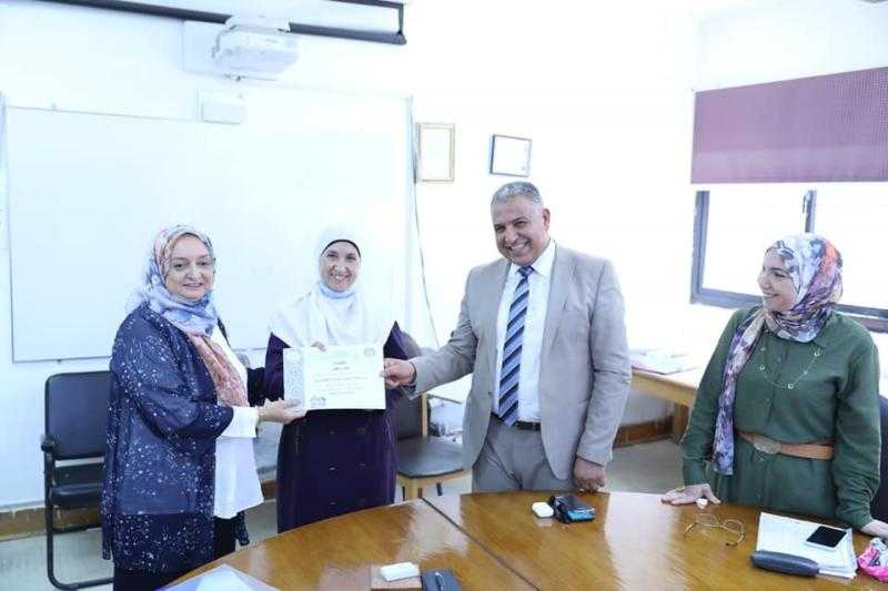 نائب رئيس جامعة الأزهر يترأس اجتماع مجلس كلية الصيدلة بنات