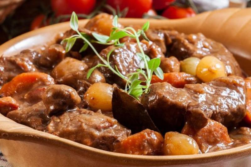 طاجن اللحمة بالخضار