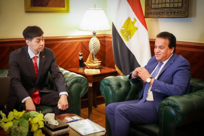 وزير الصحة خلال اللقاء