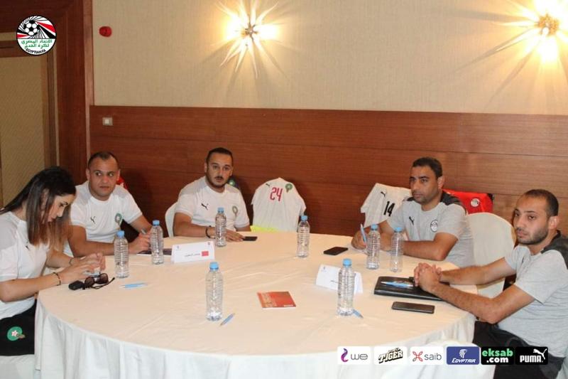 منتخب مصر بالزي الأحمر والأسود أمام المغرب في ربع نهائي كأس العرب