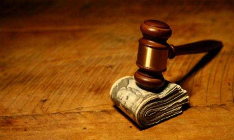 محام يقيم دعوى نفقة على زوجته: مرتبها 15 ألف جنيه وأنا 2000 «فيديو»