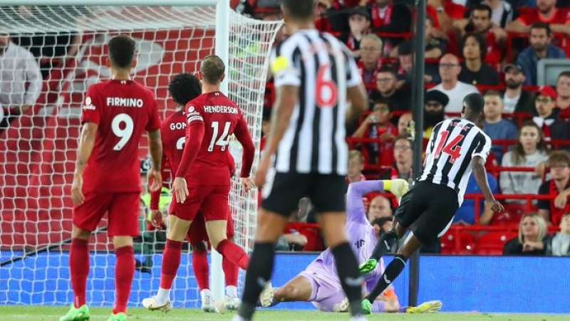 ليفربول ونيوكاسل يونايتد