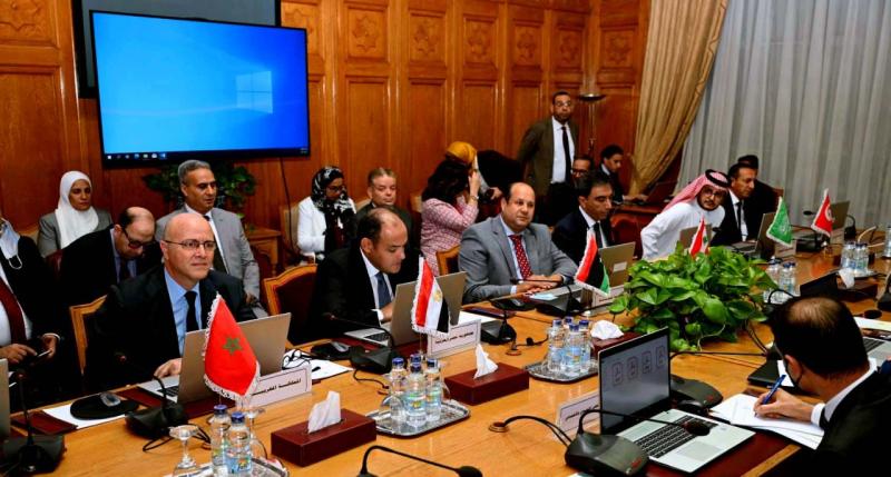 وزير الصناعة والتجارة 