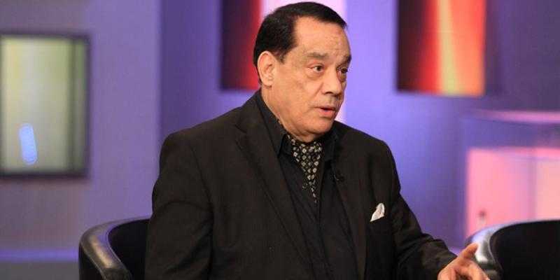 حلمي بكر: «يوم زواجي من سهير رمزي جريت في الشارع بالشورت» - فيديو