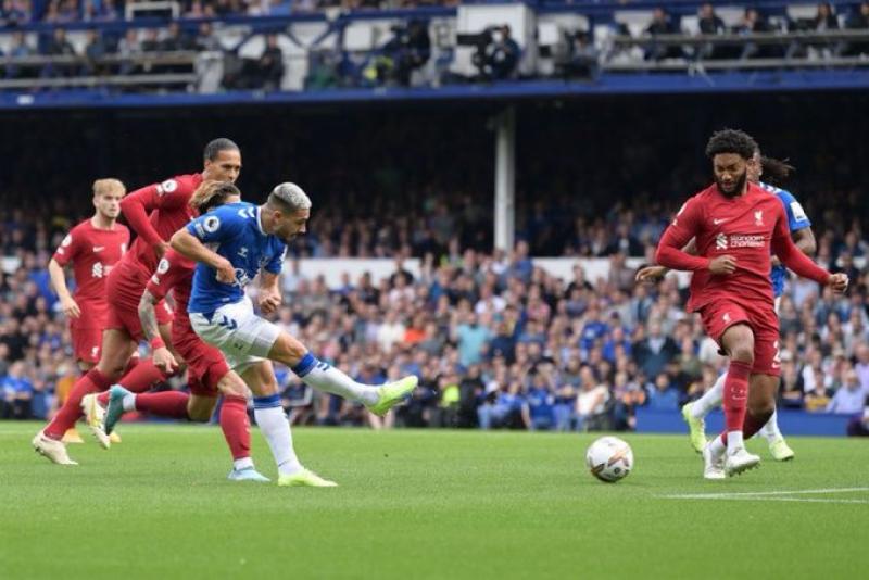 ليفربول وإيفرتون