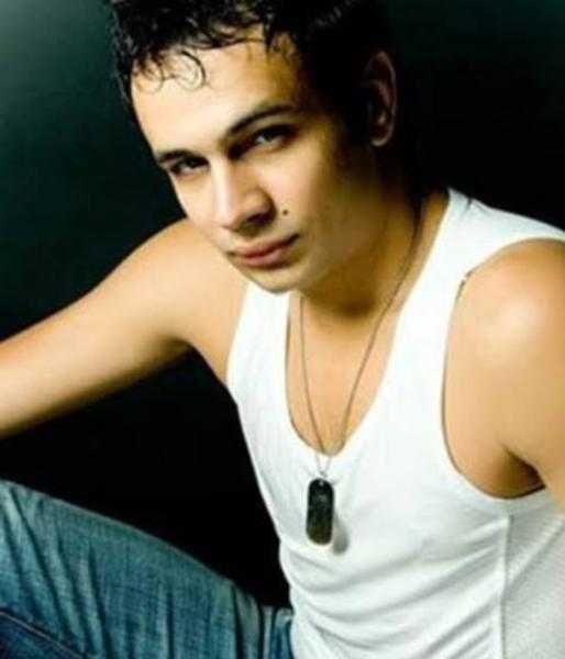 الفنان محمد عطية: «أشفق على سيدات الشرق الأوسط والتدخل في حياتها الجنسية»