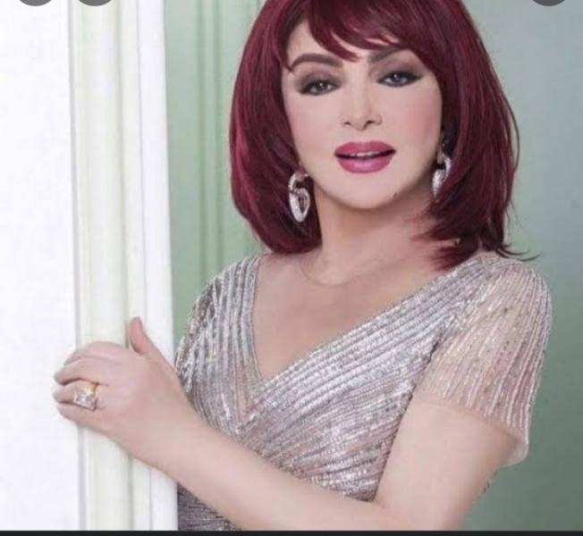 الفنانة نبيلة عبيد 