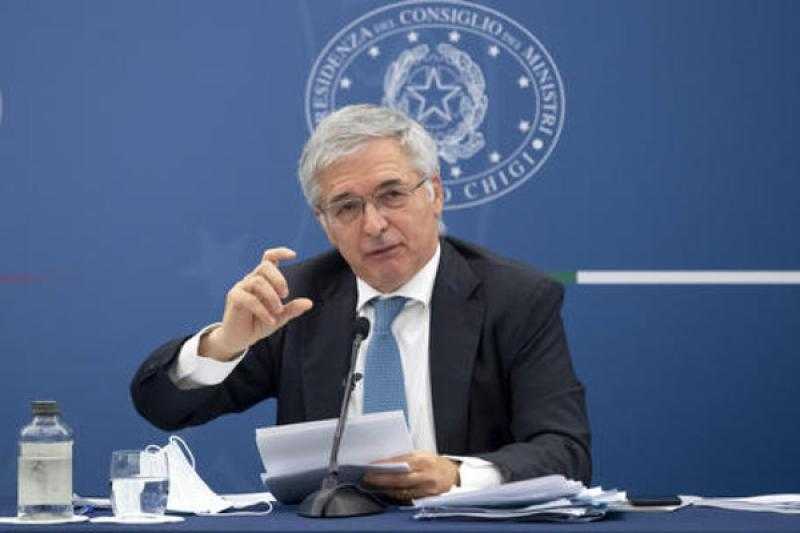 وزير الاقتصاد الإيطالي: سننفق 100 مليار يورو لاستيراد الطاقة هذا العام مقابل 43 مليار العام الماضي