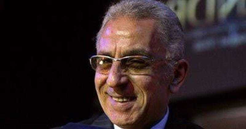 شاهد: ماذا قال حسين فهمي عن المخرج الراحل علي عبد الخالق