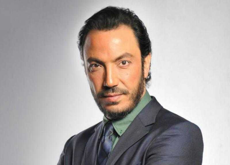 تفاصيل مسلسل الدفعة الجديد.. وحقيقة اعتذار طارق لطفي عن العمل