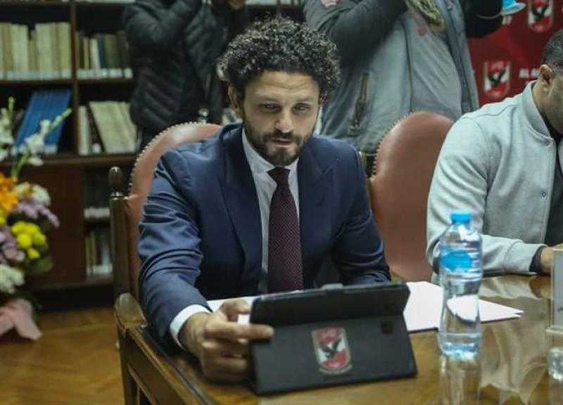 مدرب عالمي يقترب من الأهلي بعد مفاوضات غالي.. «مش هتصدق»