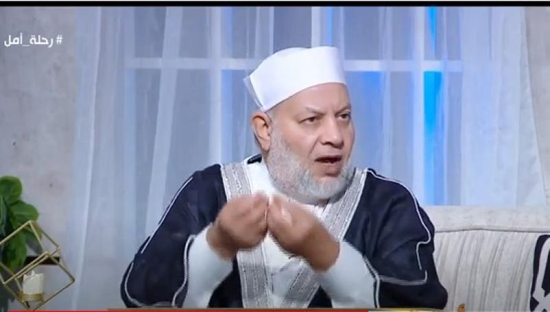 سؤال متصلة يصدم داعية إسلامي على الهواء.. ويرد: دا مستحيل طبعا «فيديو»