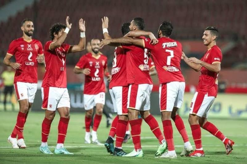 الوضع صعب.. تفاصيل جديدة في أزمة الأهلي مع نجم الفريق