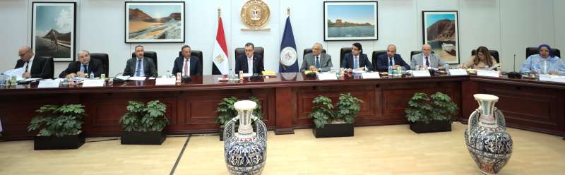 وزير السياحة والآثار 