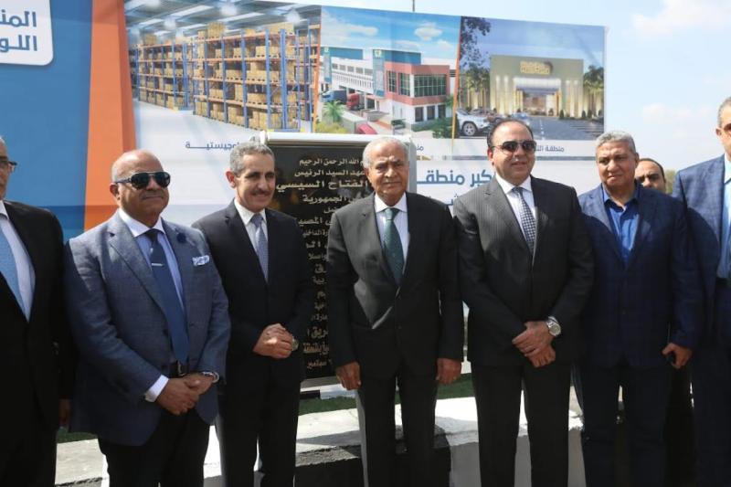 وزير التموين خلال تدشين أول سوق نموذجي في الدلتا