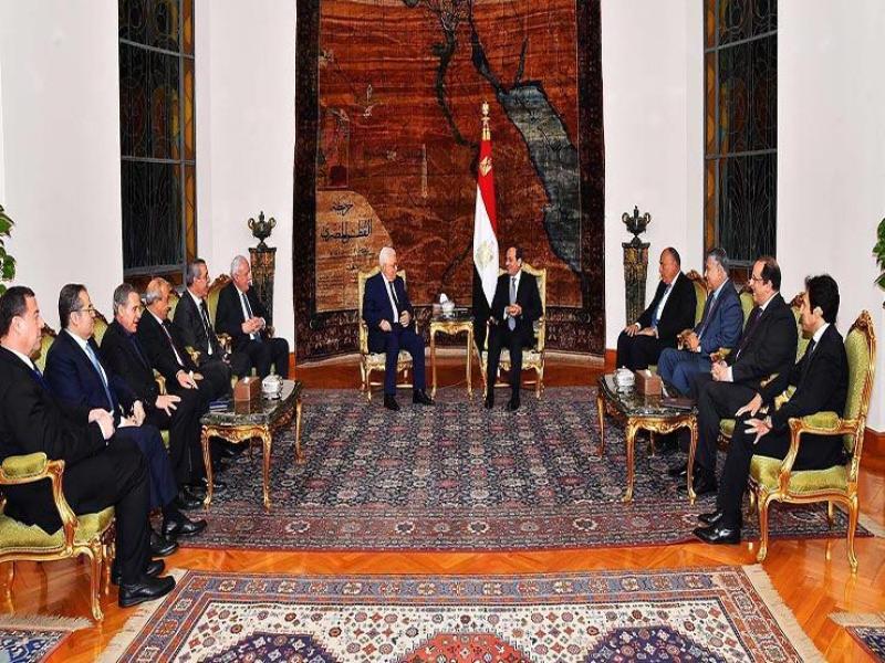 السيسي مع محمود عباس