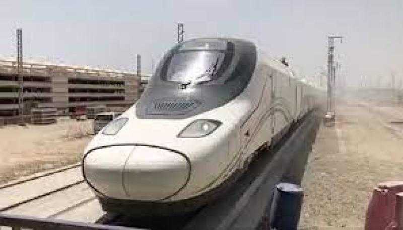 لأول مرة.. المرأة السعودية تقود قطار الحرمين قريبا