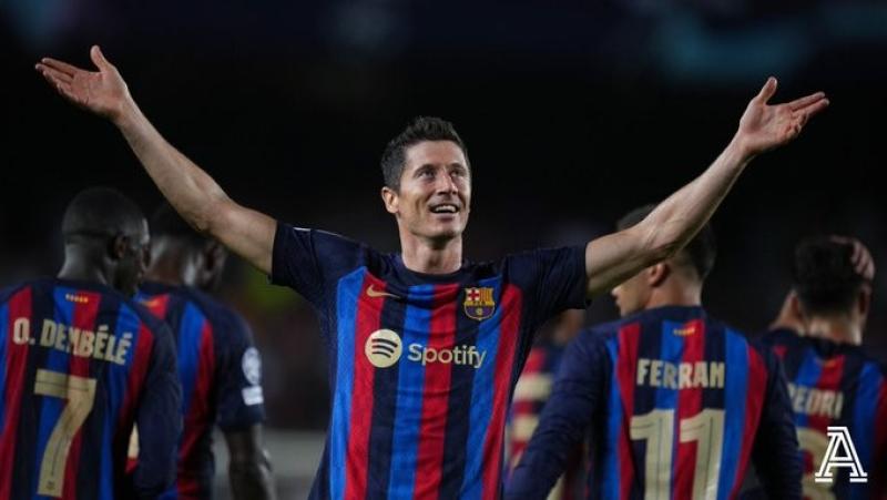 هاتريك ليفاندوفسكي| برشلونة يضرب فيكتوريا بلزن بخماسية