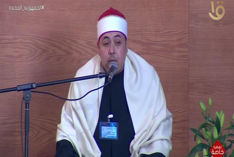 بدء فعاليات تدشين الرئيس السيسي لقطع بحرية بقناة السويس