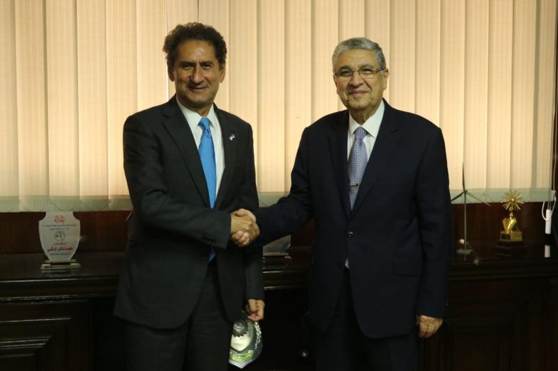 وزير الكهرباء يتابع مع المدير العام لوكالة «إيرينا» استعدادات لـCOP27