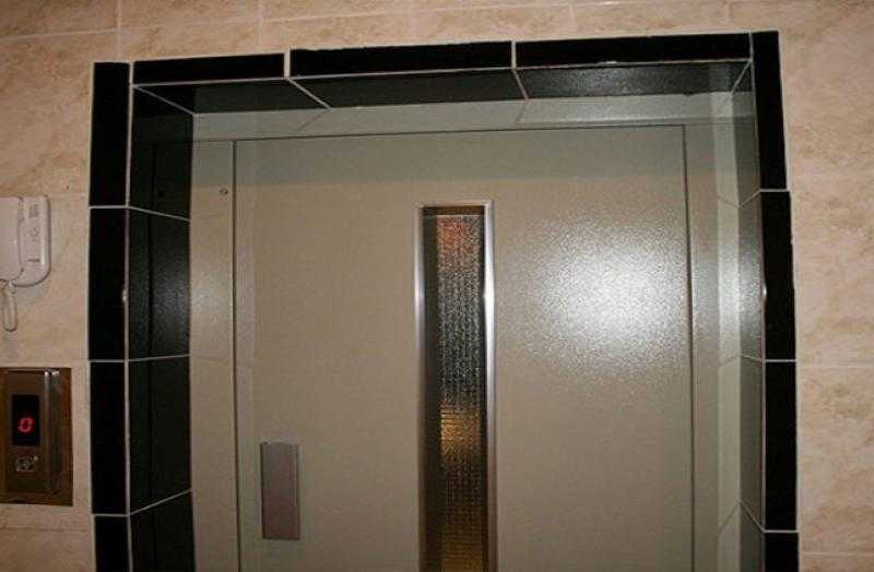 محافظ أسوان يحيل واقعة سقوط أسانسير بكوم أمبو للنيابة العامة