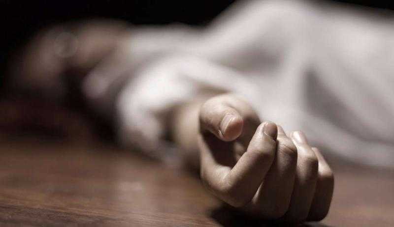 «جبروت امرأة».. ربطت زوجها وضربته وأقامت علاقة مع عشيقها أمامه حتى يطلقها