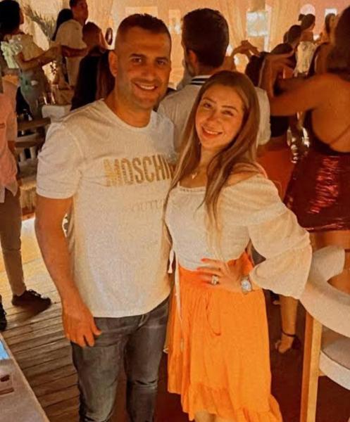 زوج الفنانة بوسي يحتفل بعيد ميلاد ضرتها.. وحرب السوشيال ميديا تشتعل