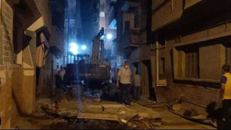وفاة شخص وانتشال وإصابة 4 من أسرته بحادث انهيار عقار قديم في بالمنيا