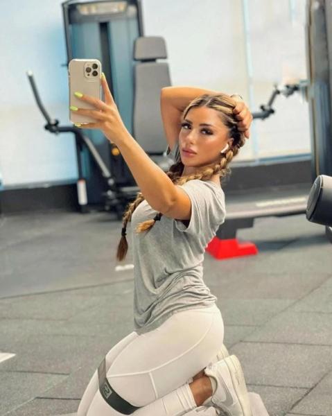 سارة سلامة تخطف الأنظار بملابس رياضية في أحدث ظهور لها
