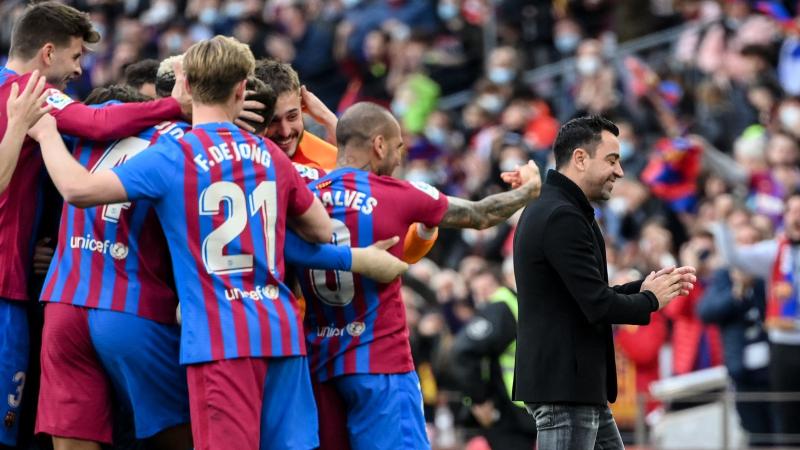 قائمة برشلونة لموقعة بايرن ميونخ بدوري الأبطال.. تشافي يحشد أسلحته
