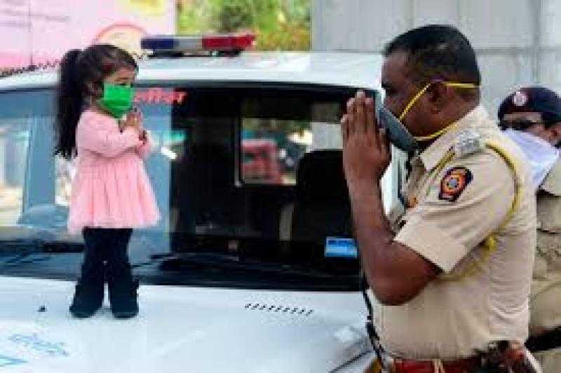 امرأة تقتل طفلًا لحصوله على درجات أعلى من ابنتها