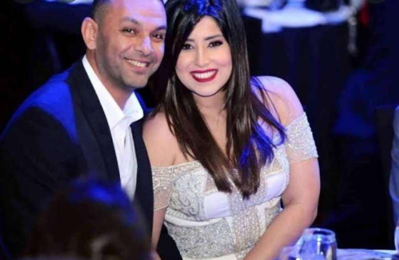 أيتن عامر وزوجها 