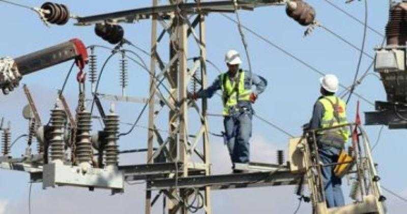 قطع الكهرباء اليوم عن قرية الأشمونين في المنيا.. اعرف المواعيد