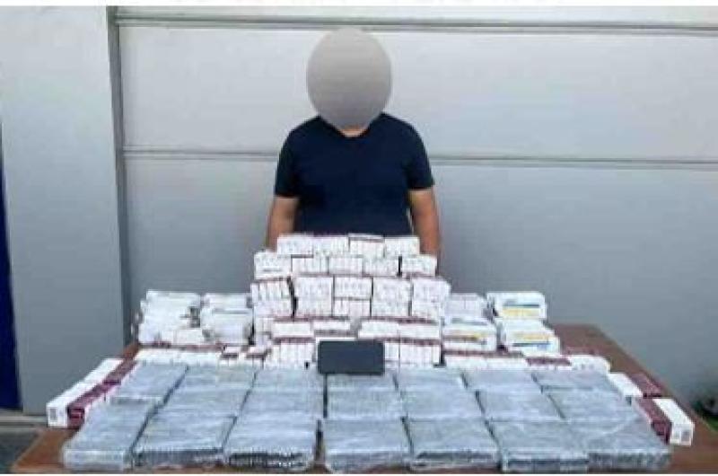 ضبط 29 ألف قرص مخدر داخل سيارة أجرة في المعادي